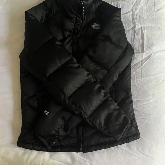 The North Face Quilted Black Jacket - Picture 6 of 6